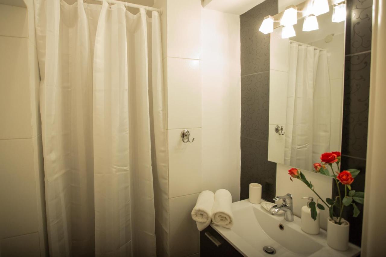 Apollonio Upper View Suites Corinth Екстериор снимка