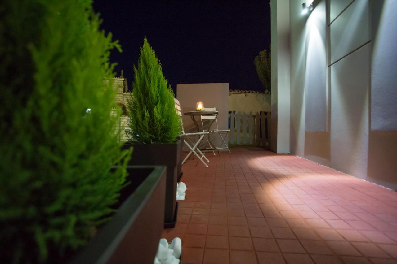 Apollonio Upper View Suites Corinth Екстериор снимка
